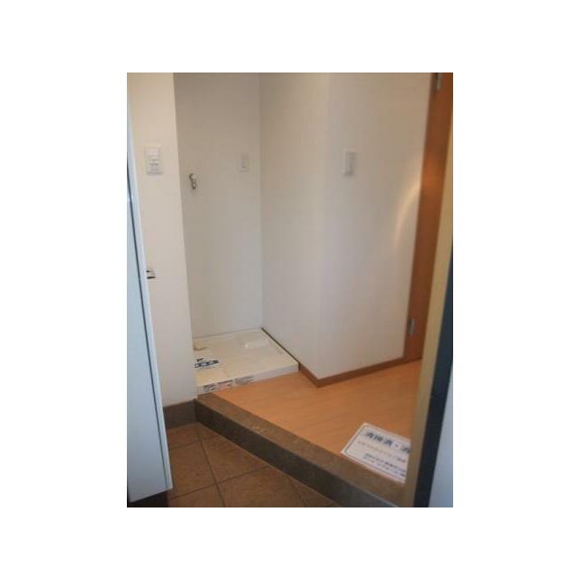 玄関　※同タイプ参考写真