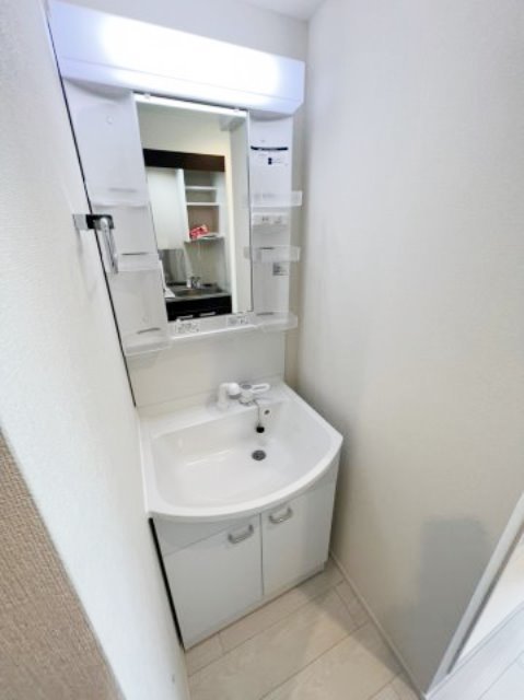 洗面設備　建築中の為、同シリーズの参考写真