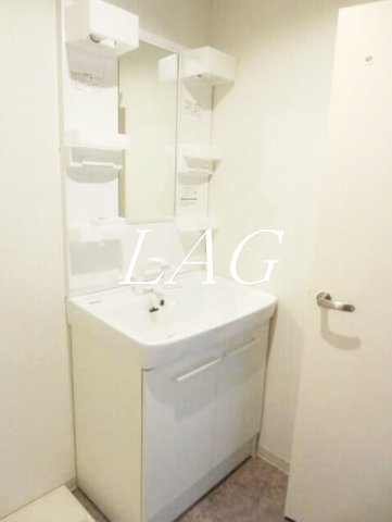 洗面設備　独立洗面台です。