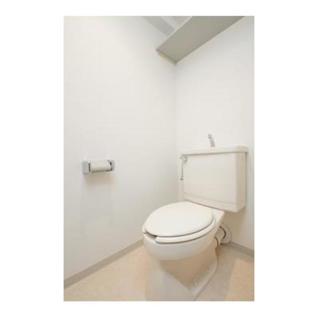 トイレ　※写真は同タイプ住戸です。