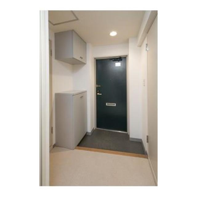 玄関　※写真は同タイプ住戸です。