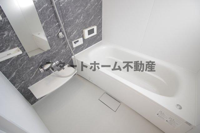 バス・シャワールーム　お風呂です