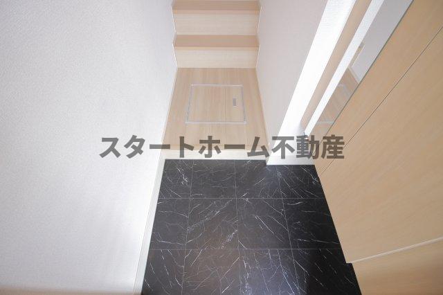 玄関　落ち着いた玄関です