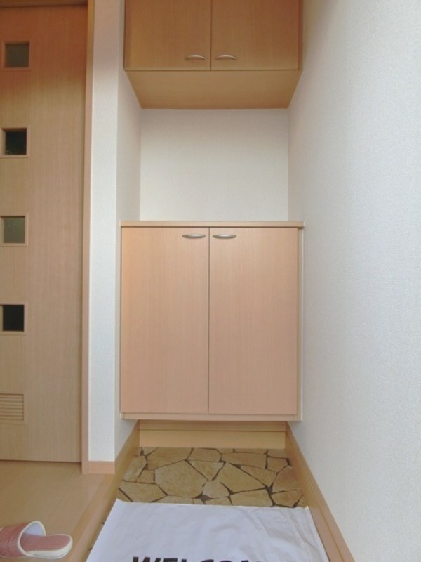 玄関　図面と現状に相違がある場合には現状を優先