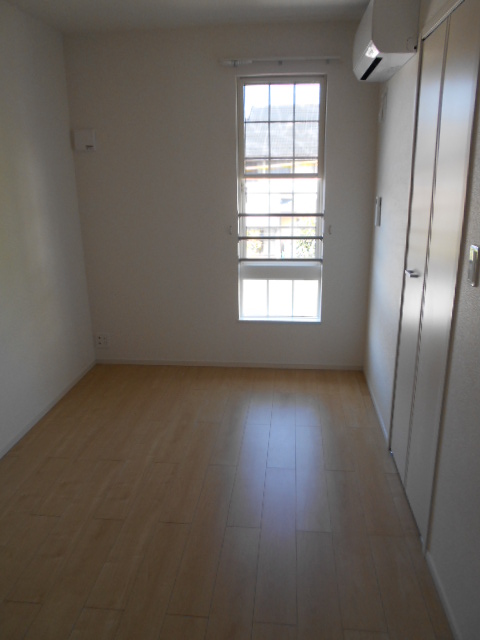 その他部屋・スペース　北側寝室（洋室・５．０畳）・２台目のエアコン完備