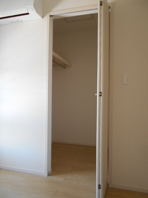 収納　寝室内収納（ウォークインクローゼット）完備