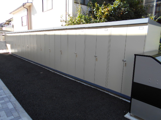 その他設備　各戸個別の屋外物置完備（冬用タイヤ等収納可能）