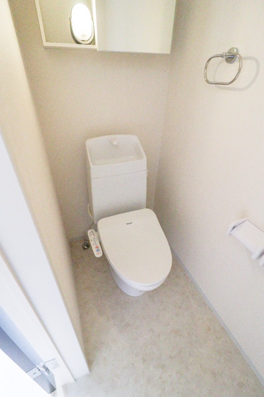 トイレ　図面と現状に相違がある場合には現状を優先