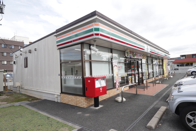 コンビニ　セブンイレブン熊本上代２丁目店（コンビニ）まで500m