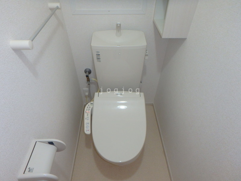 トイレ　温水洗浄器付き便座