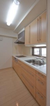 キッチン　別部屋参考写真です