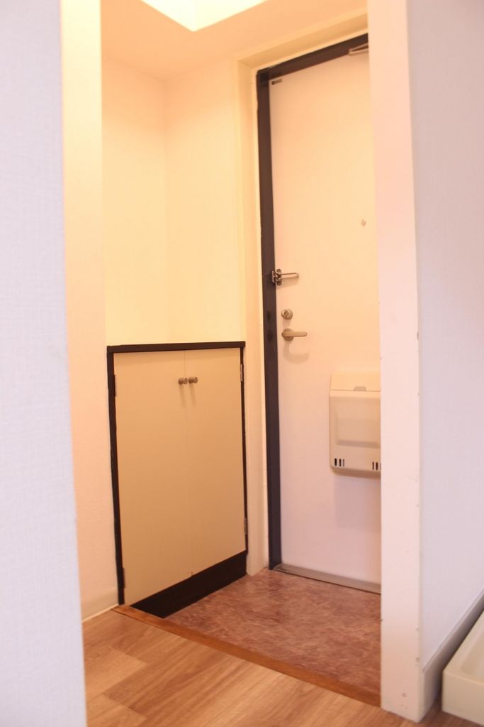 玄関　設備