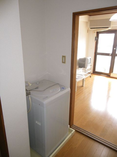 その他設備　洗濯機も完備ですね。