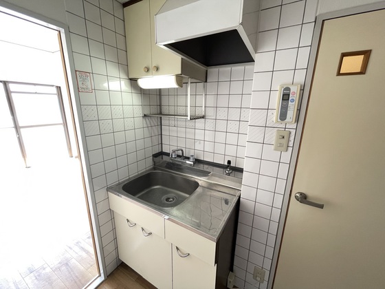 キッチン　※別部屋の写真です