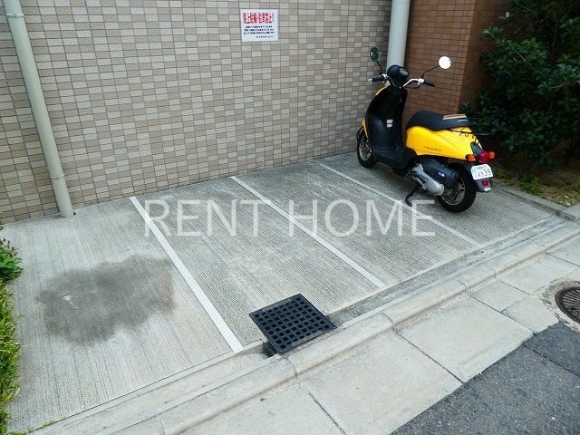 その他共有部分　バイク置場があります。