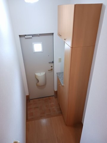 玄関　落ち着いた玄関です