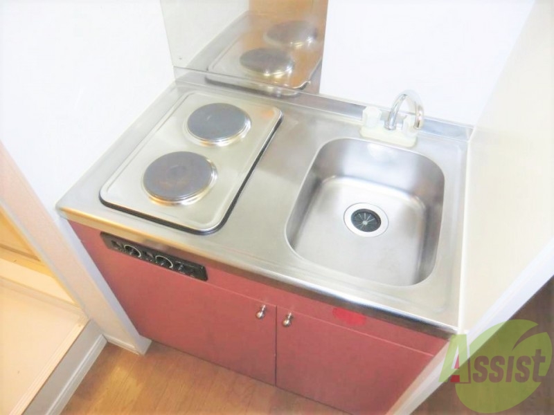 キッチン　同タイプ物件の為、形状や間取寸法、色調等が実際とは異なります