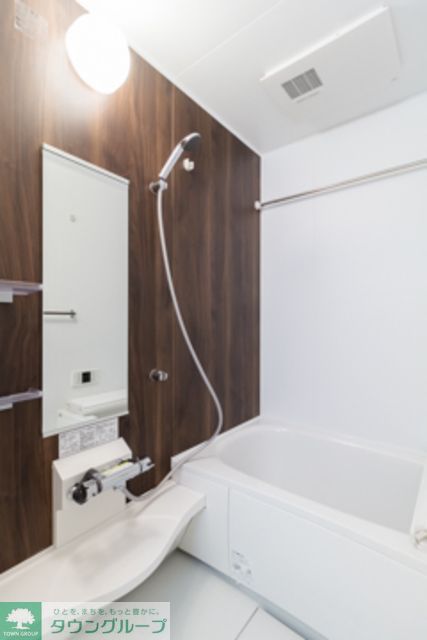 バス・シャワールーム　※写真は同タイプ住戸です。