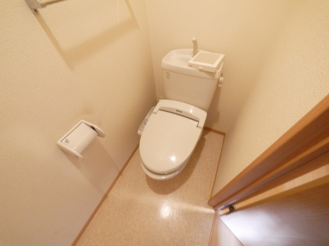 トイレ　ゆったりとした空間のトイレです
