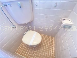 八尾木1丁目貸家のトイレ写真