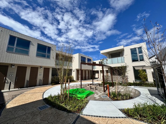 建物外観　★旭化成子育て共感賃貸マンション★