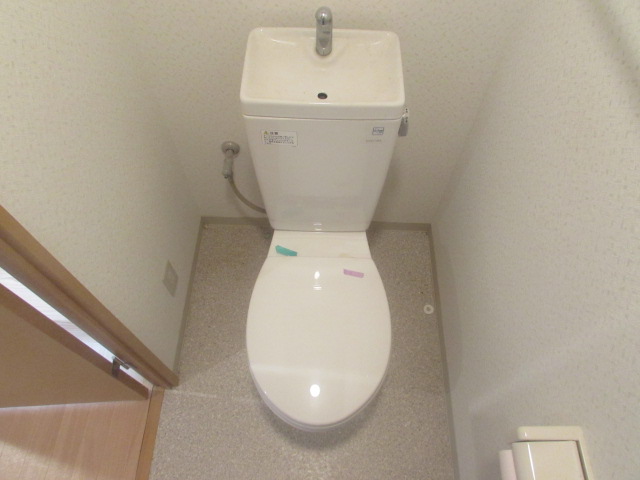 トイレ　コンパクトで使いやすいトイレです