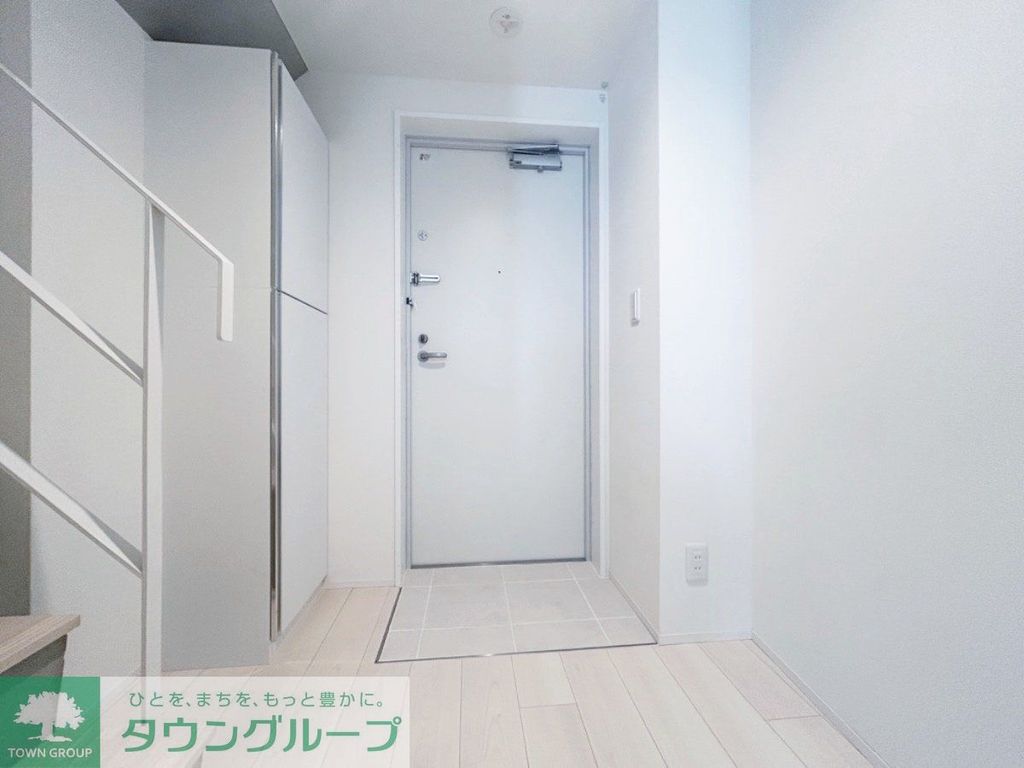 玄関　お部屋探しは株式会社　タウンハウジング　までお気軽にお問合…