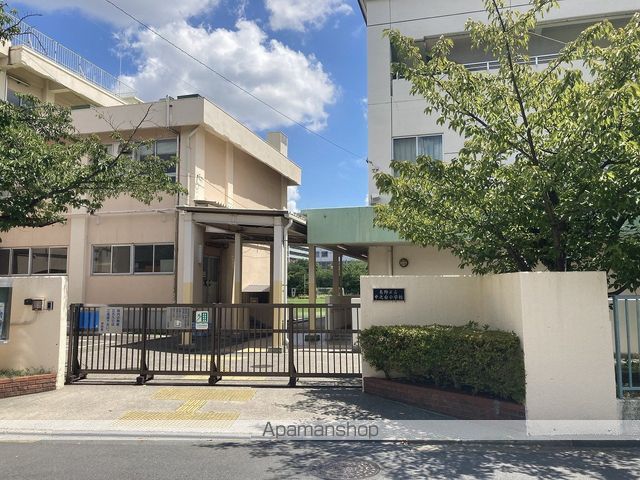 小学校　中之台小学校（小学校）まで372m