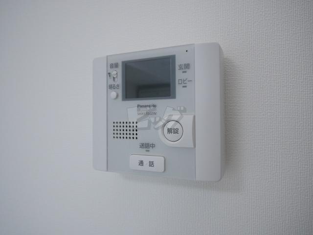 セキュリティ　来客の顔が見えて安心！TVモニターホン付きです♪