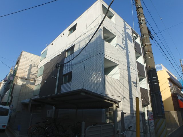 建物外観　2013年完成オートロックマンション♪
