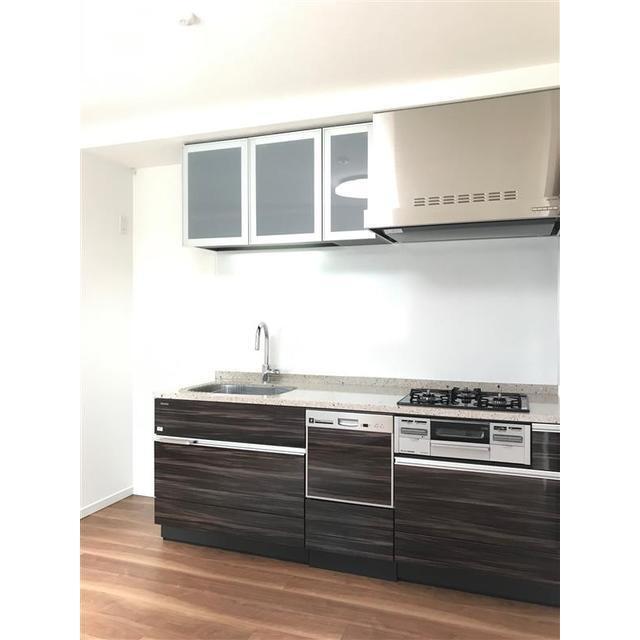 キッチン　同タイプ・別部屋画像
