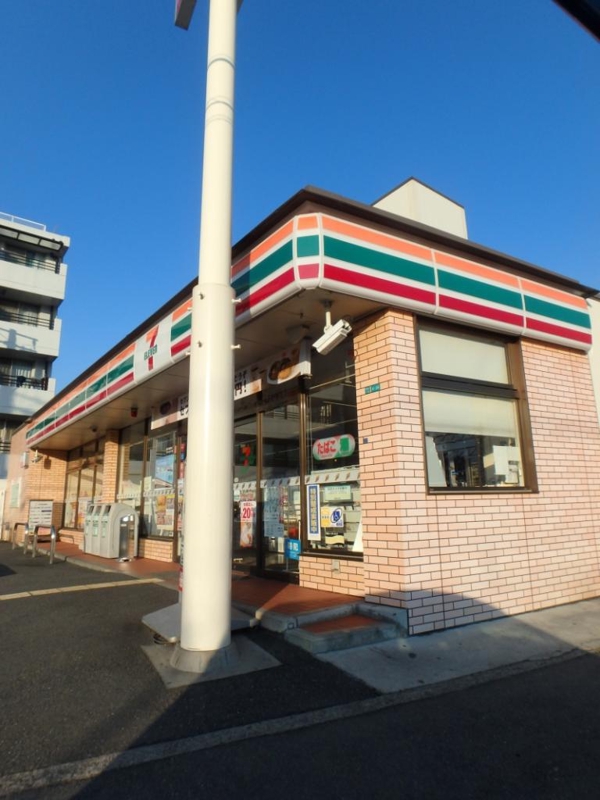 コンビニ　セブンイレブン大阪平野北１丁目店（コンビニ）まで181m
