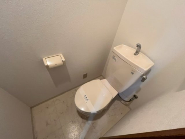 トイレ　※同施工会社のイメージ写真※