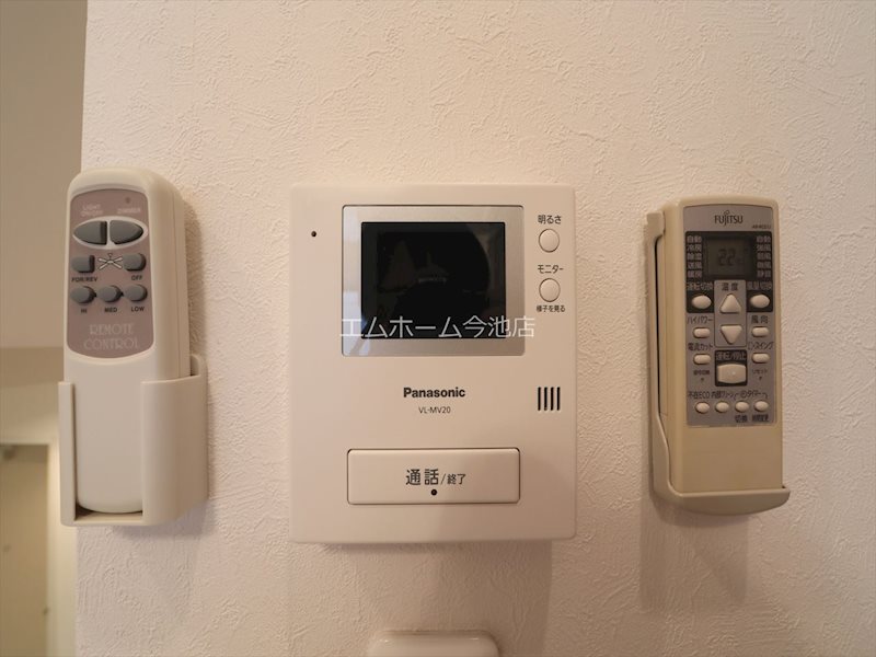 セキュリティ　TVモニター付インターホン