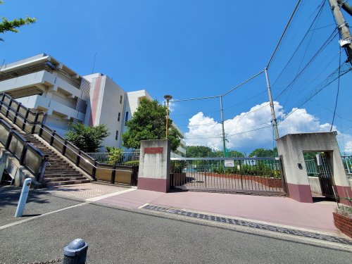 小学校　吹田市立佐井寺小学校（小学校）まで1070m