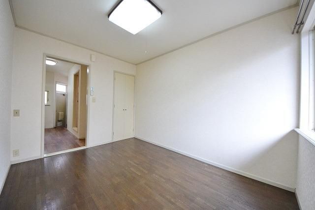 居室・リビング　★6帖の洋室・フローリングのお部屋です★