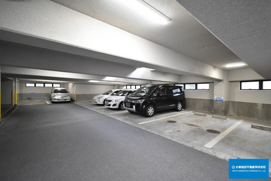 駐車場　バルコニー