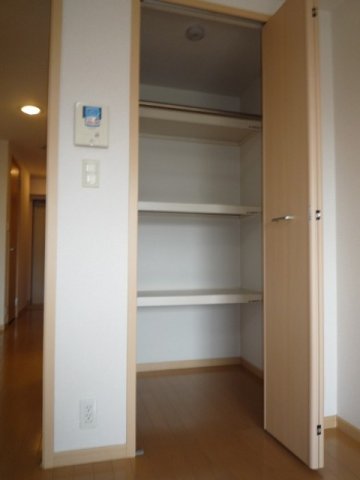 玄関　落ち着いた玄関です