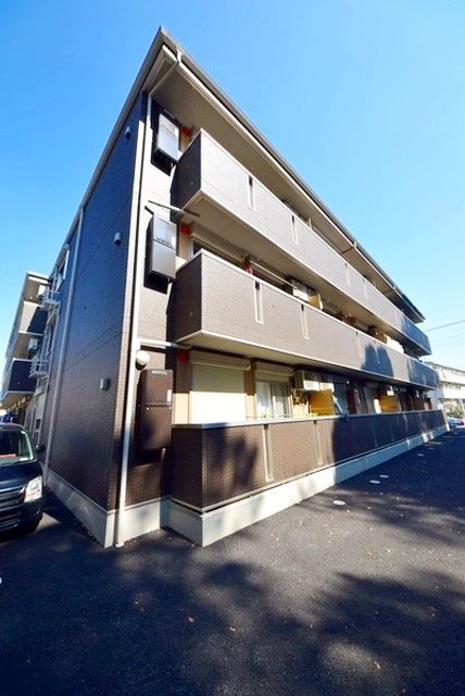 建物外観　お部屋探しはタウンハウジング蘇我店にお任せ下さい♪