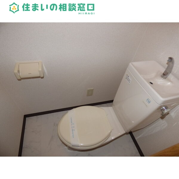 トイレ　同型