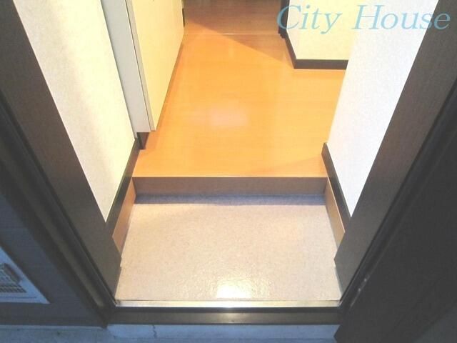 玄関　※別号室参考写真