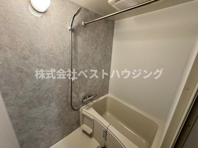 バス・シャワールーム　シャワー、高温差し湯