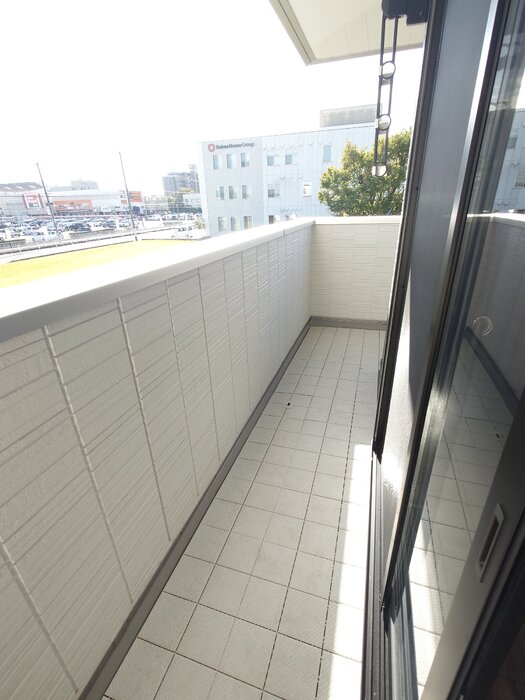バルコニー　落ち着いた時間を過ごせるバルコニーです