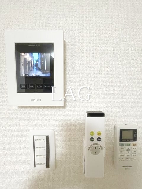 セキュリティ　モニター付きインターホンになります。