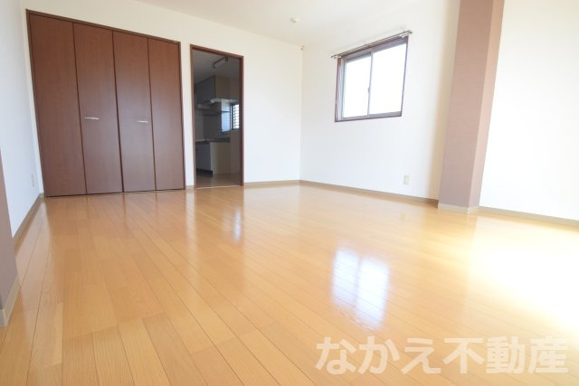 その他部屋・スペース　落ち着いて過ごせるお部屋なので、寝室にいかがでしょうか