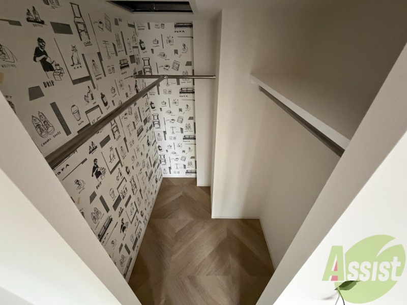 収納　収納もバッチリあるのでお部屋が片付きますよ！