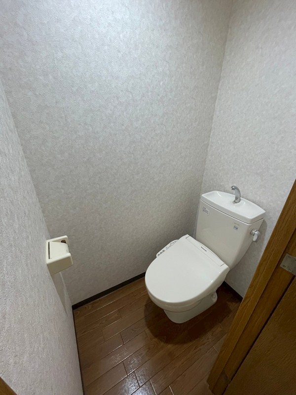 トイレ　別部屋参照