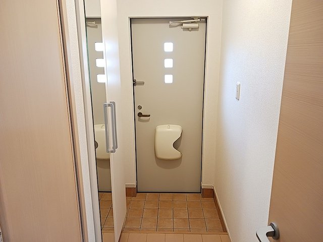 玄関　収納もある玄関です