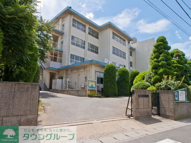 その他　千葉市立松ケ丘中学校（その他）まで670m