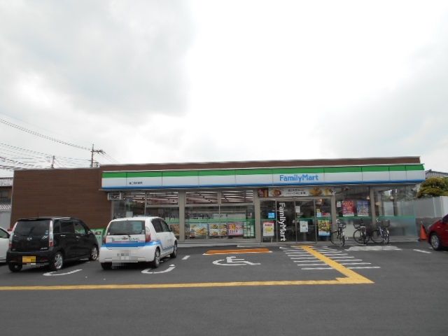 コンビニ　ファミリーマート春日部粕壁店（コンビニ）まで463m